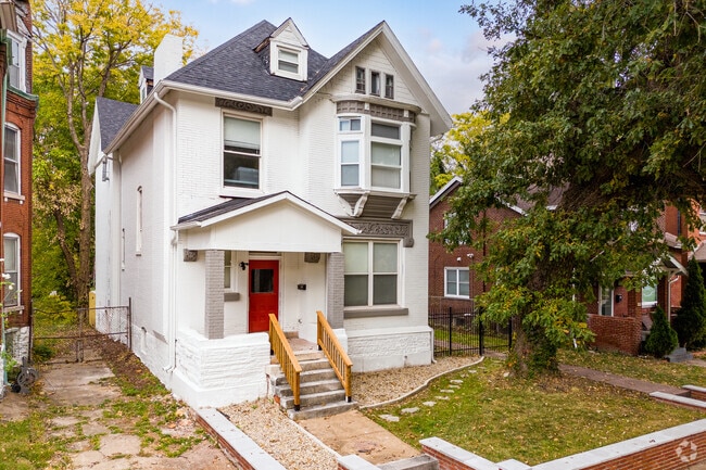 Restored historic homes in Vandeventer welcome new owners.