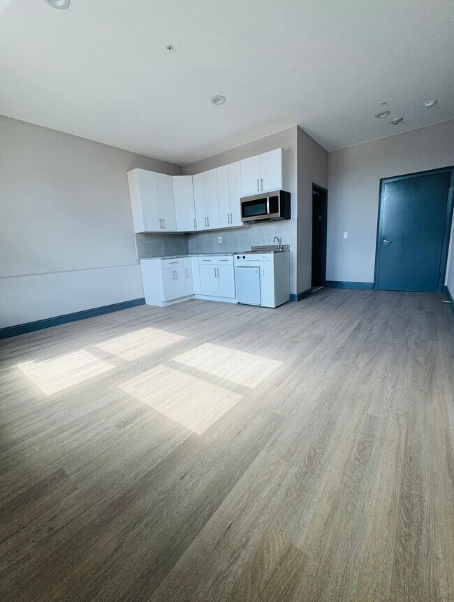 905 Arch St unit 302, Philadelphia, PA 19107 - photo 2