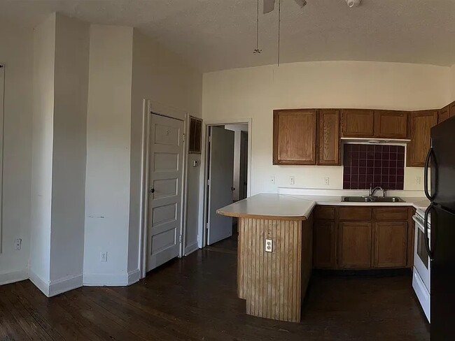 Kitchen 2