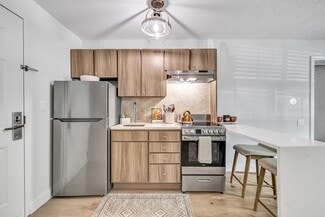 1151 E Main St, Meriden, CT 06450