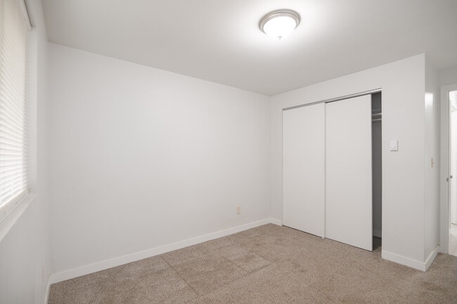 Yakima M.F. LLC, Yakima, WA 98901 - photo 5