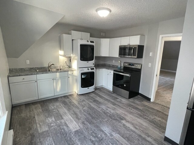 1105 5th Ave S unit 2, Fargo, ND 58103 - photo 3