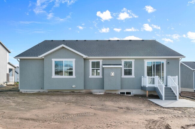 1286 W 2325 S, Syracuse, UT 84075 - photo 4