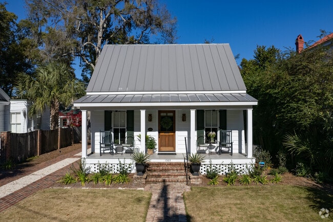Bungalows in Beaufort feature deep front porches.