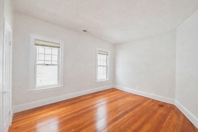 98 Harrishof St unit 2, Dorchester, MA 02121 - photo 7