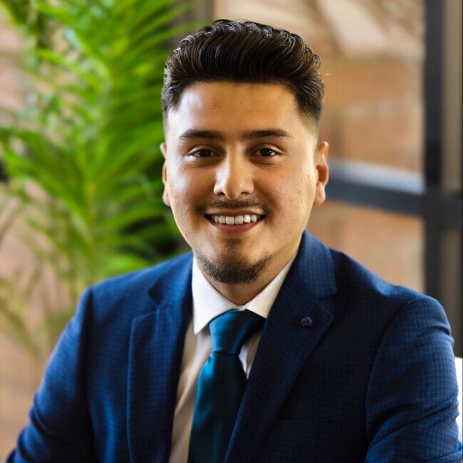 Agent Photo