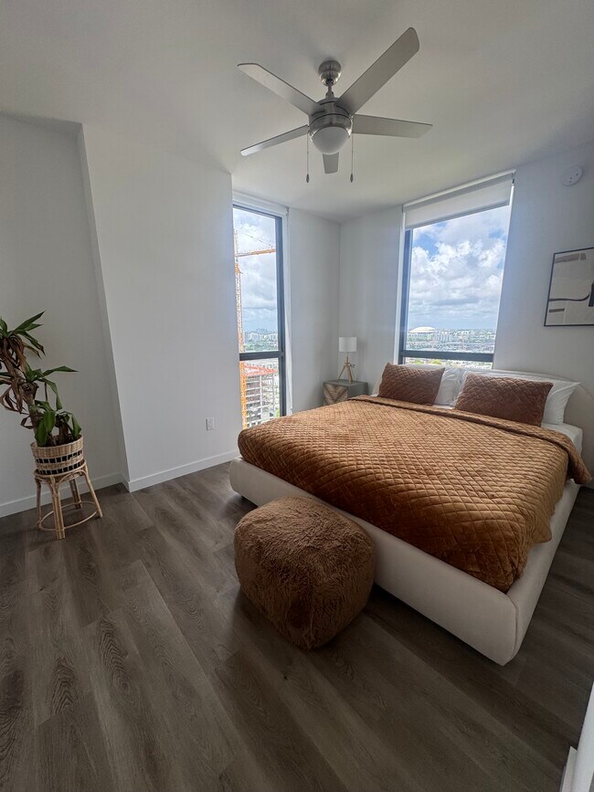 Vizcayne unit 2259, Miami, FL 33132 - photo 4