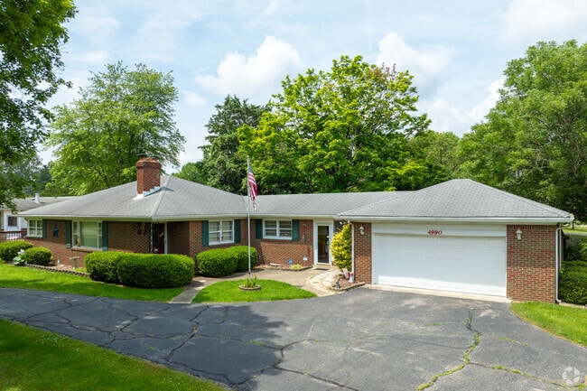 Single-story ranch-style homes are very common in the Millersville neighborhood.