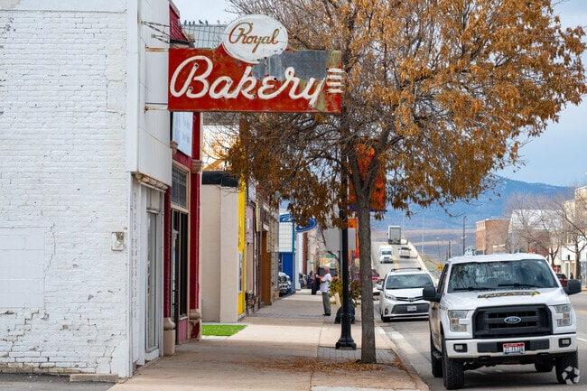 Montpelier may be a small town, but it's home to a wide variety of shops and restaurants.