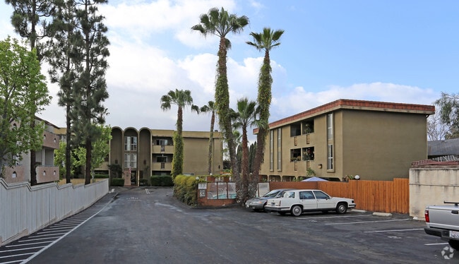 Centre Towers Apartments, Chula Vista, CA 91910 - photo 4