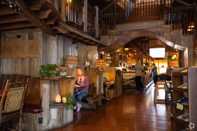The Yellow Deli in Warsaw serves homestyle meals in a rustic setting.
