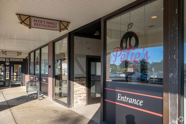 Petie’s Family Restaurant in Eastlake serves breakfast daily.