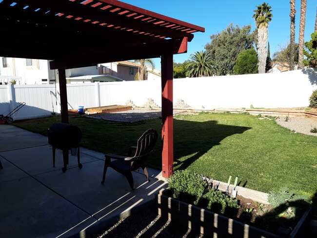 39651 Knollridge Dr, Temecula, CA 92591 - photo 2