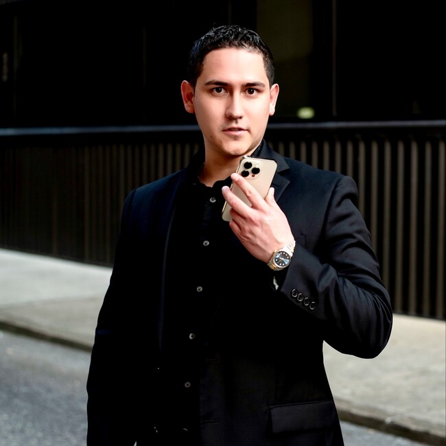 Agent Photo
