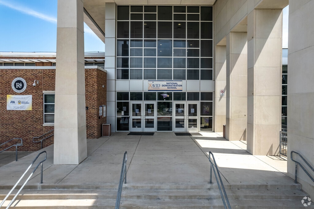 Students experience excellence in education at Richardson High School.