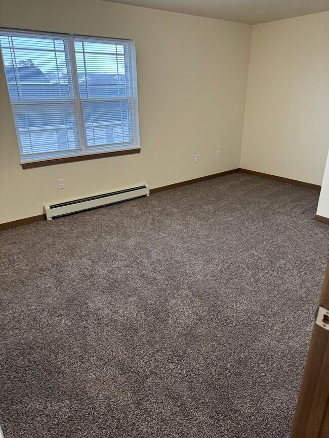 1058 Egg Harbor Rd, Sturgeon Bay, WI 54235 - photo 7