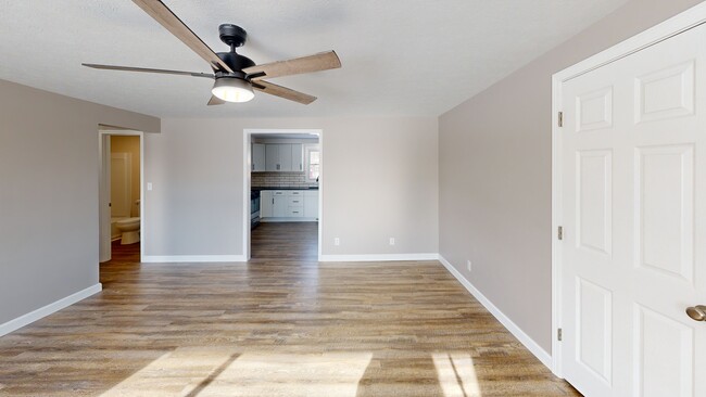 824 Imy Ln, Anderson, IN 46013 - photo 2