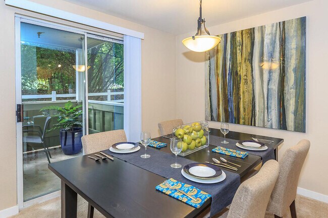 Peloton Apartments, Redmond, WA 98052 - photo 5