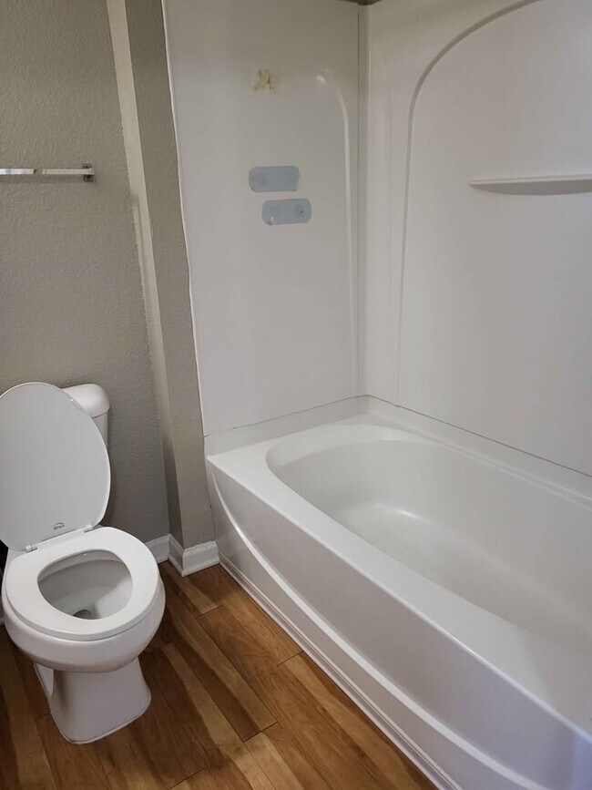 1313 W Huntington Ave, Jonesboro, AR 72401 - photo 7