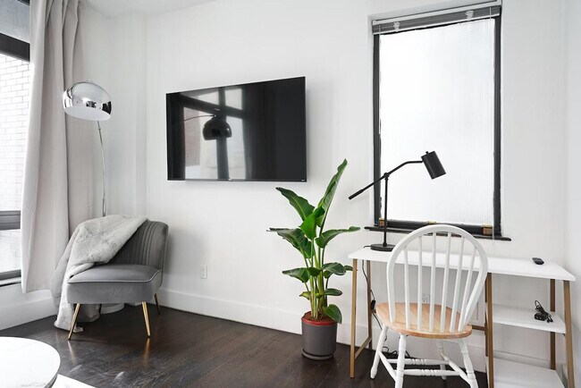 1491 Lexington Ave unit ID1058794P, New York, NY 10128 - photo 3