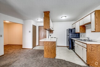 510 8th Ave N, Saint Cloud, MN 56303