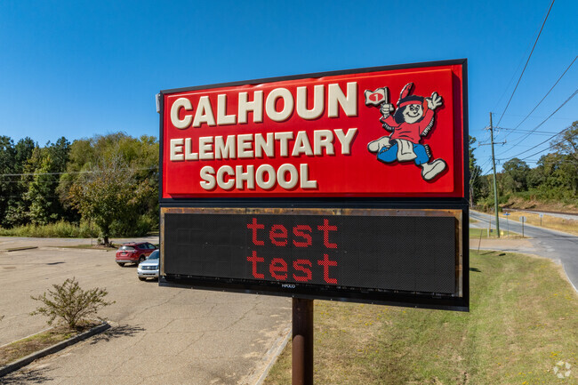 Calhoun Elementary earns a B+ grade on Niche.com.