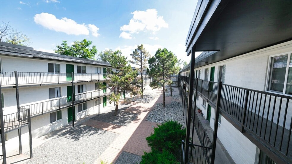 Augusta Apartments
