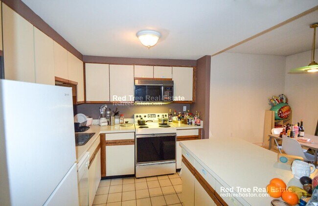 85 Brainerd Rd unit 1, Allston, MA 02134 - photo 5