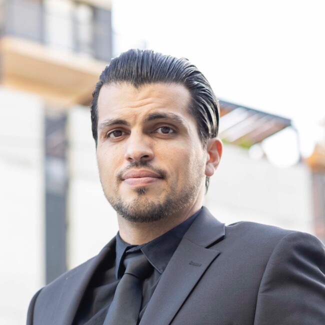 Agent Photo