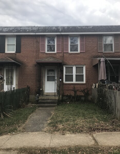 2121 Kensington St, Harrisburg, PA 17104