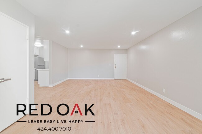 1909 Buckingham Rd unit 12, Los Angeles, CA 90016 - photo 6