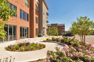 7410 W Warren Cir, Lakewood, CO 80227