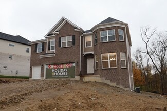 4033 Trailside Dr, Green Township, OH 45248