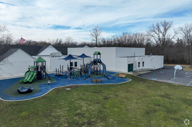 Modern and well maintained playgrounds at Bannockburn School.
