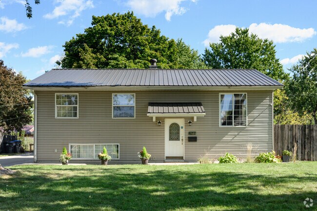 Home buyers will find Pleasant-Prairie filled with mostly ranches, cottages and split-levels.