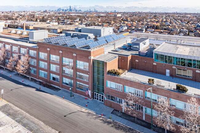 Acero- Major Hector P. Garcia M.D. High School has a student-teacher ratio of 13 to 1.