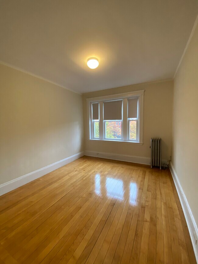 1821 Beacon St unit 1, Brookline, MA 02445 - photo 6