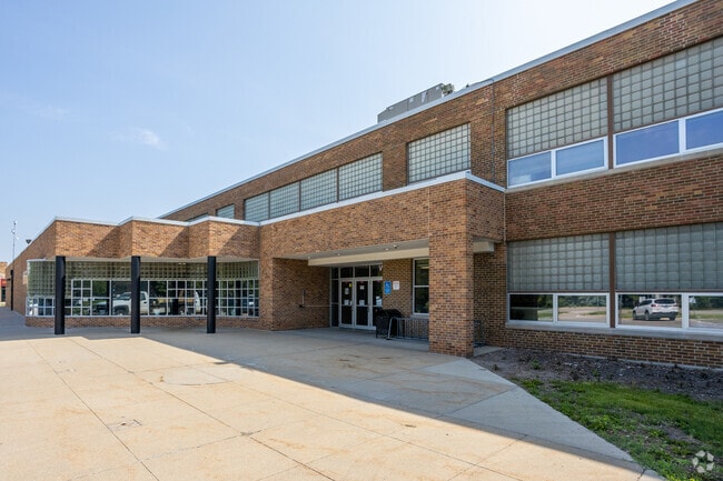 Parkview Middle School Entrance