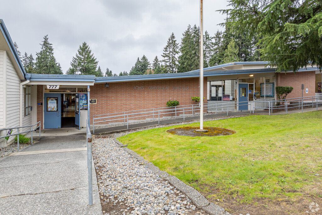 Entrance to the campus of Whittier Elementary School