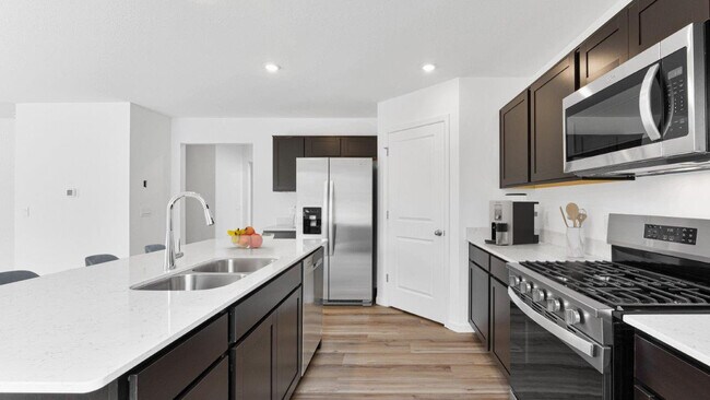 10791 Hamish Way unit 38120535, Roanoke, IN 46783 - photo 3