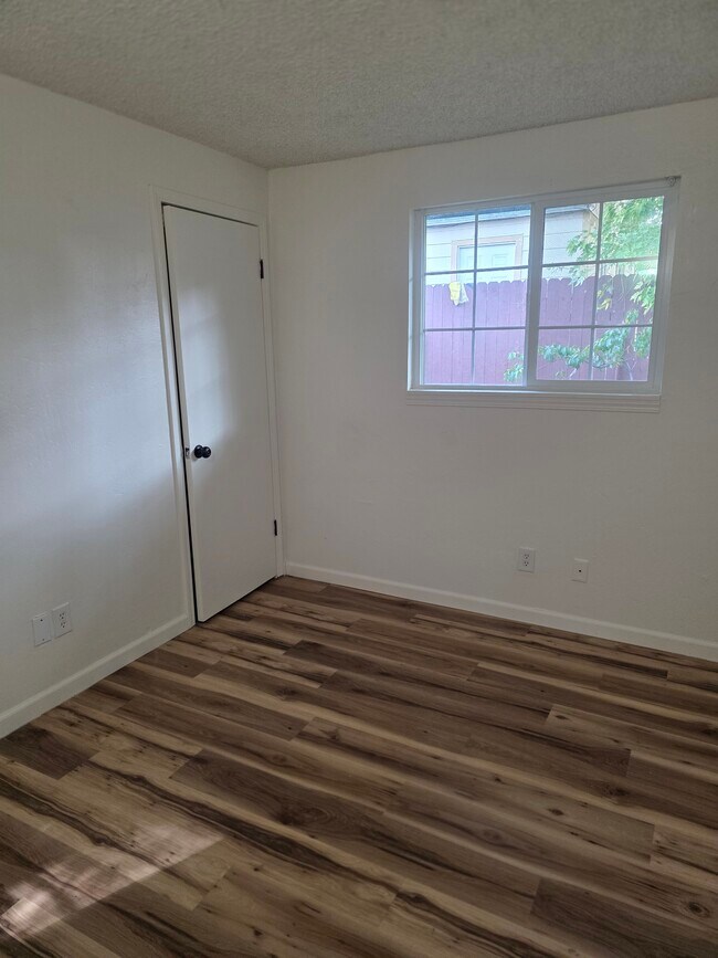 536 Hamilton St unit 536, Medford, OR 97501 - photo 6