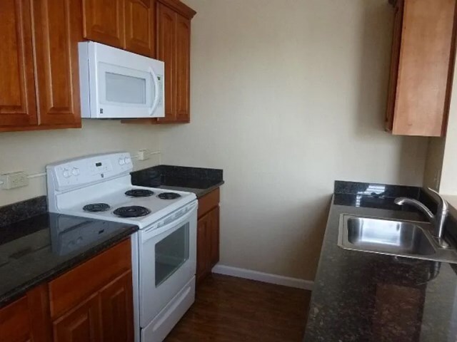 195 N 2nd W unit 2 B, Mountain Home, ID 83647 - photo 3