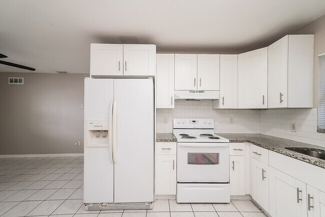 4772 54th Ave N, Saint Petersburg, FL 33714 - photo 6