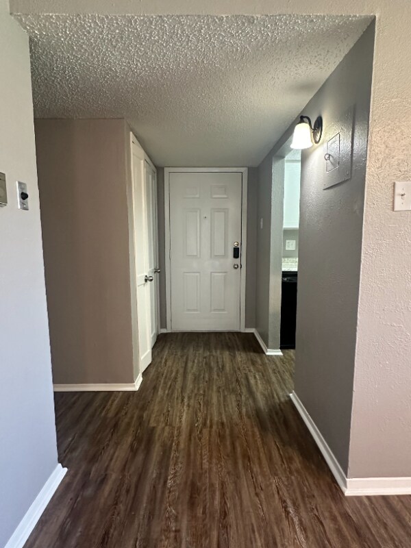 2114 E Marshall Ave unit 112, Longview, TX 75601 - photo 1