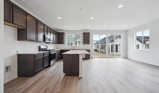 6625 N Nepal St, Aurora, CO 80019 - photo 2