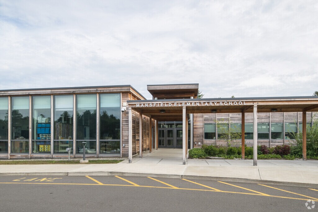Mansfield Elementary School encourages critical thinking among the students.
