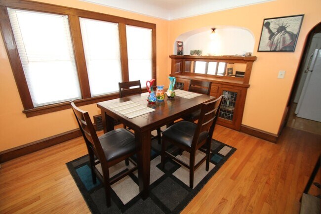 2639 N 61st St unit 2641, Milwaukee, WI 53213 - photo 3