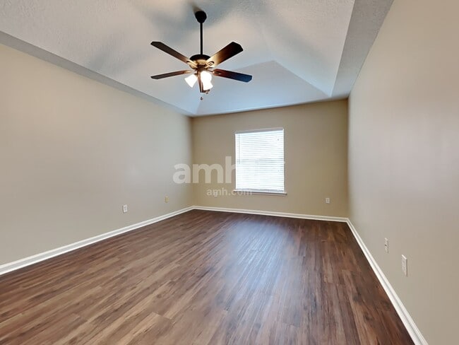 8227 Stelling Dr, Jacksonville, FL 32244 - photo 7