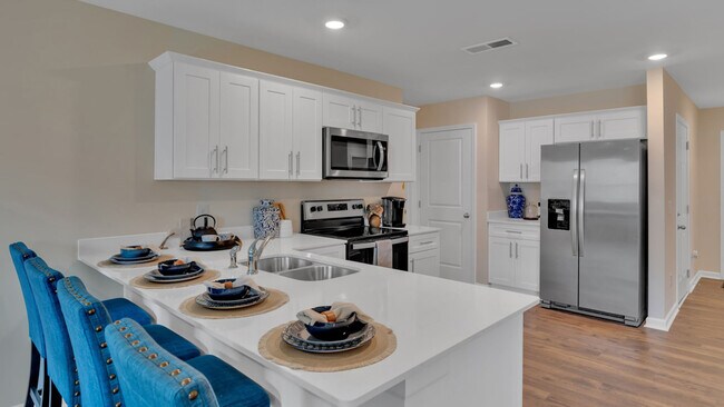 1004 Battle Ridge unit 36207725, Jefferson City, TN 37760 - photo 6