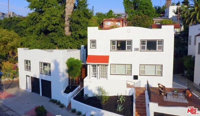 912 Sanborn Ave unit 912, Los Angeles, CA 90029 - photo 2